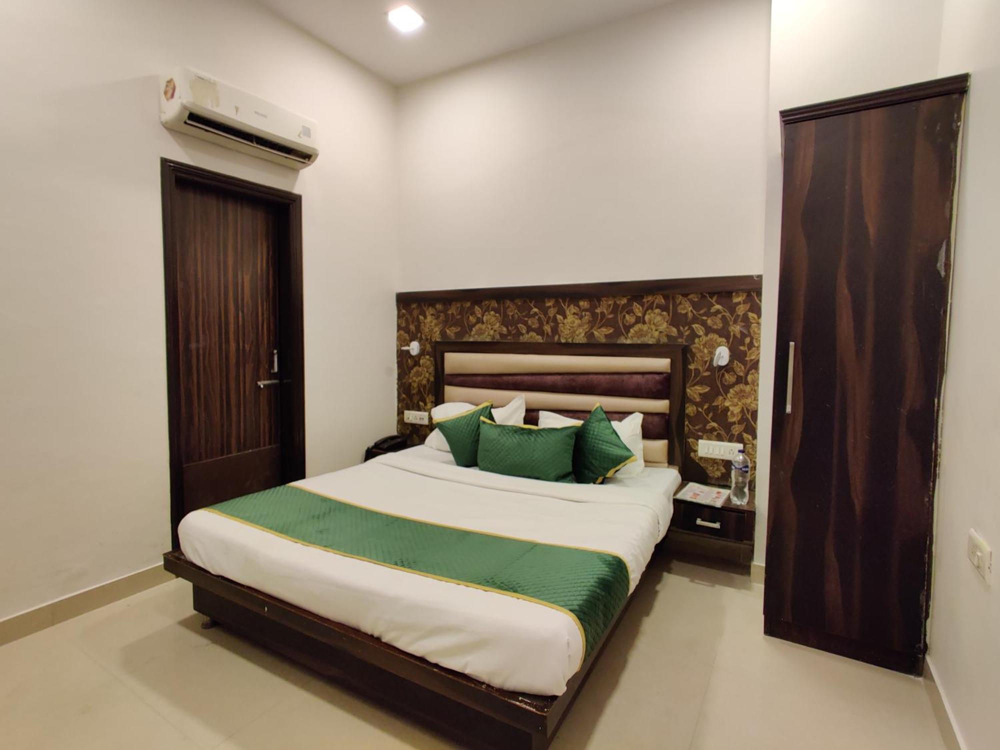 Hotel The Grandpark Amritsar Exterior foto